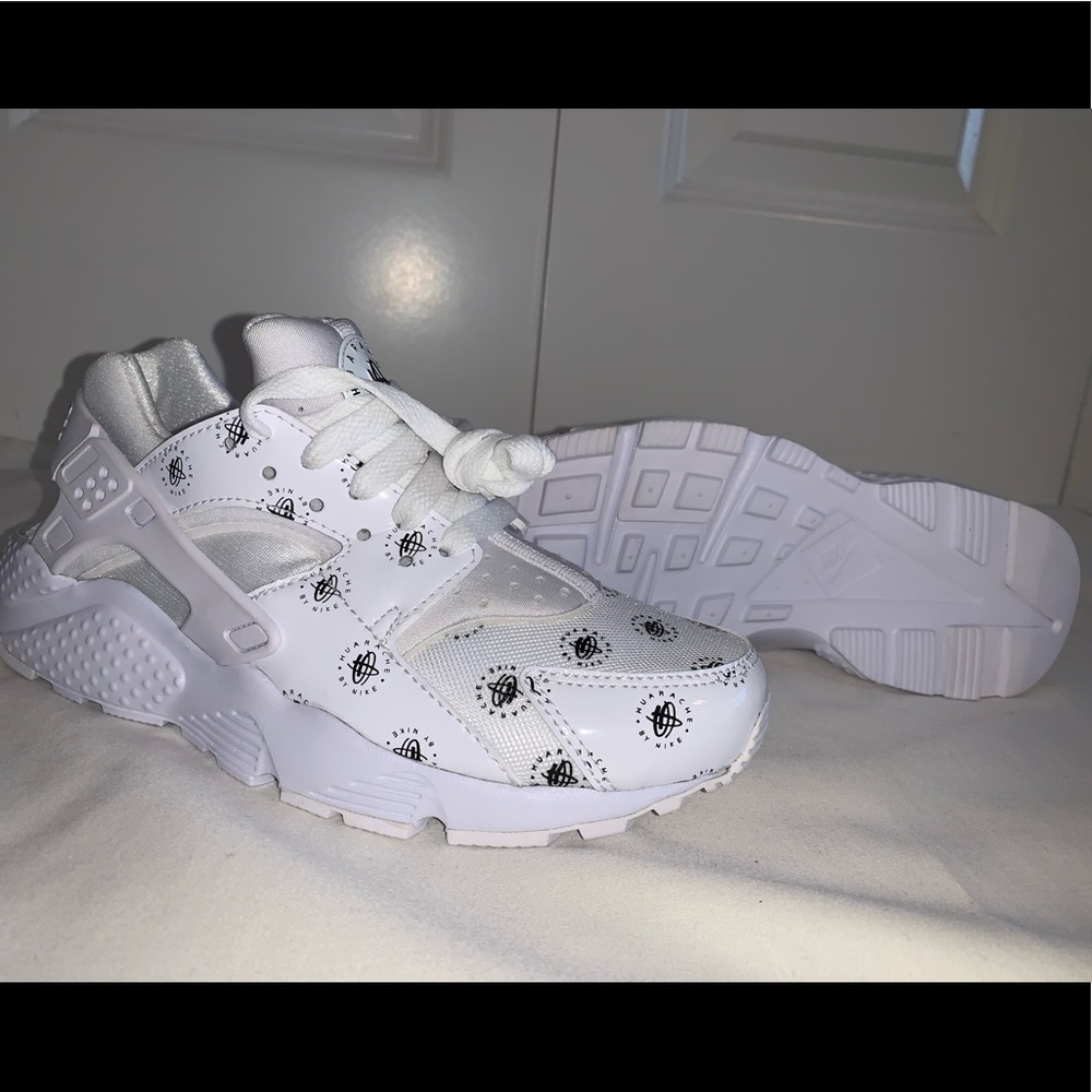 Nike Huraches!